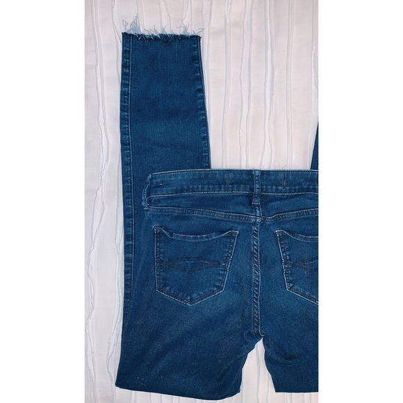 Abercrombie & Fitch Jeggings with Frayed Hem - Picture 3 of 4